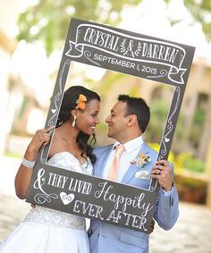 Photo booth γάμου μαυροπίνακας με ονόματα, ημερομηνία και μήνυμα