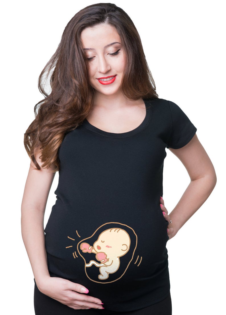 Στάμπα σε μπλουζάκι εγκυμοσύνης